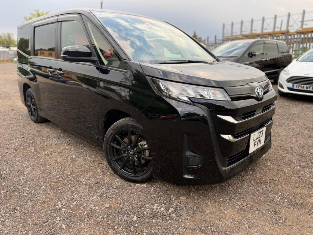 2023 Toyota VOXY