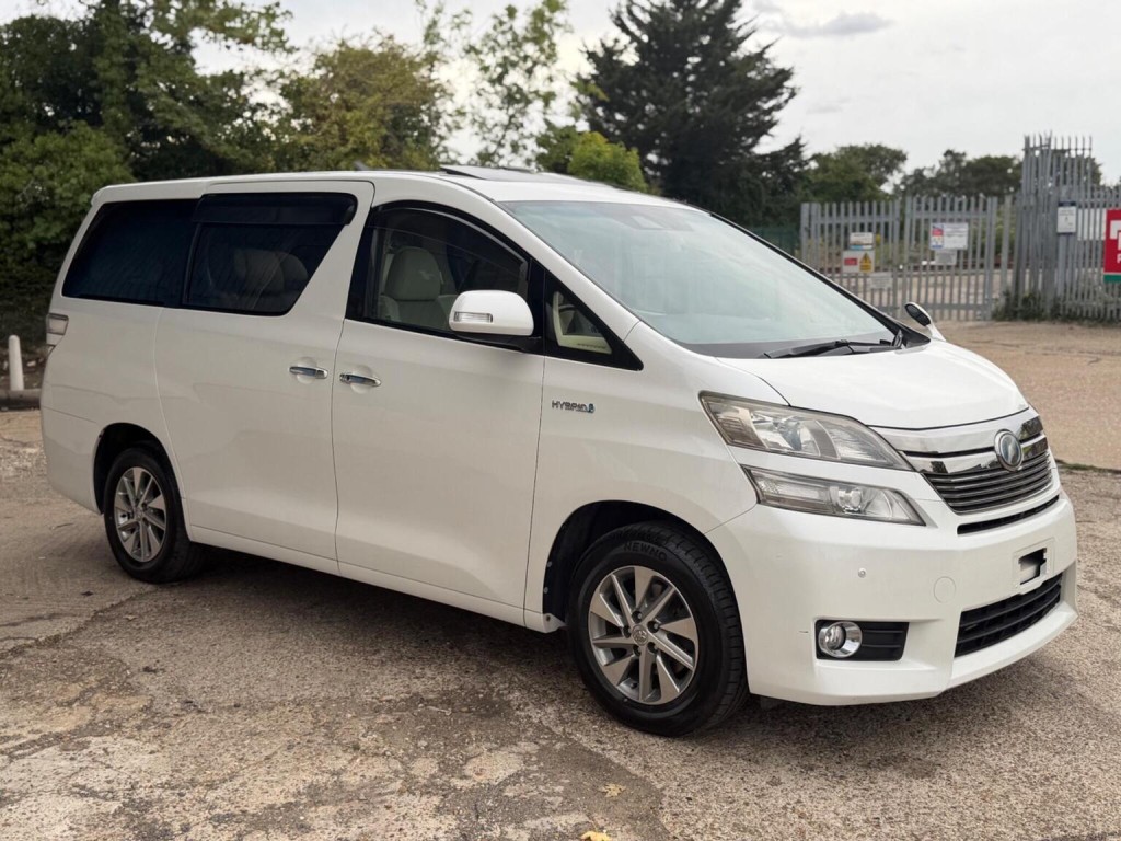 2013 Toyota Vellfire