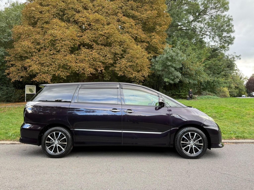 2013 Toyota Estima